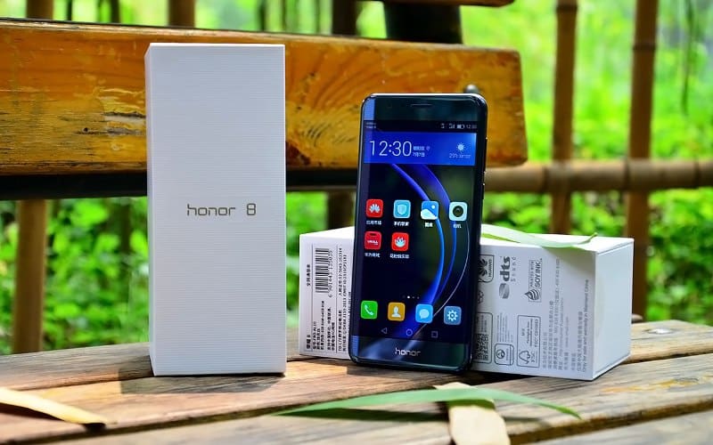 هواوي تحقق مبيعات 1.5 مليون للهاتف الرائع Huawei Honor 8 خلال شهر واحد