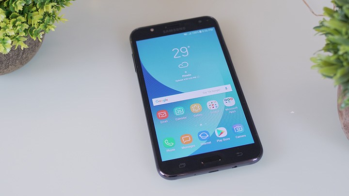 مراجعة هاتف Samsung Galaxy J7 Core