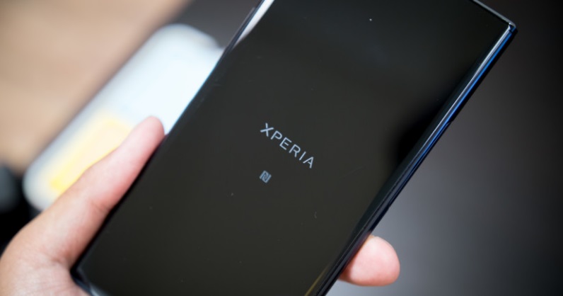 صور مسربة هاتف Xperia XZ2 من سوني بحواف نحيفة للغاية