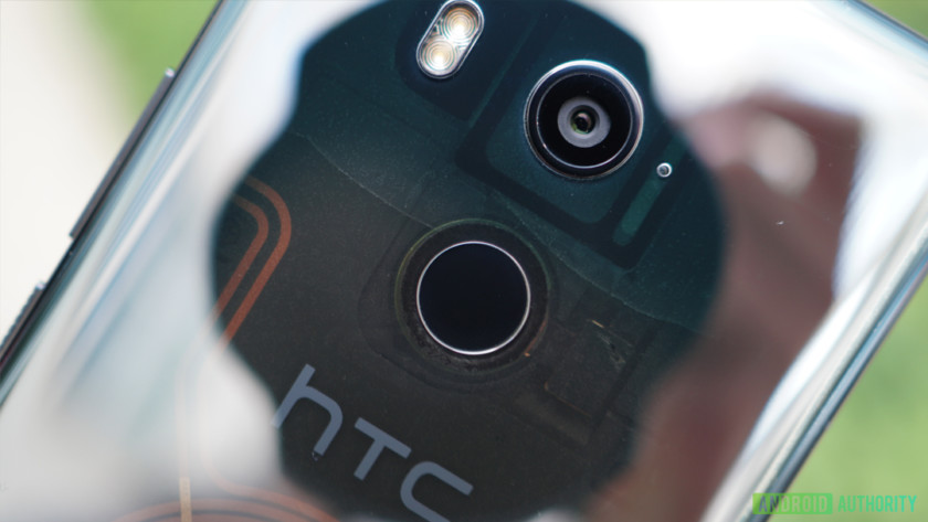 شركة HTC تقلل من عدد إصداراتها لعام 2018 مقابل زيادة الأبحاث التقنية