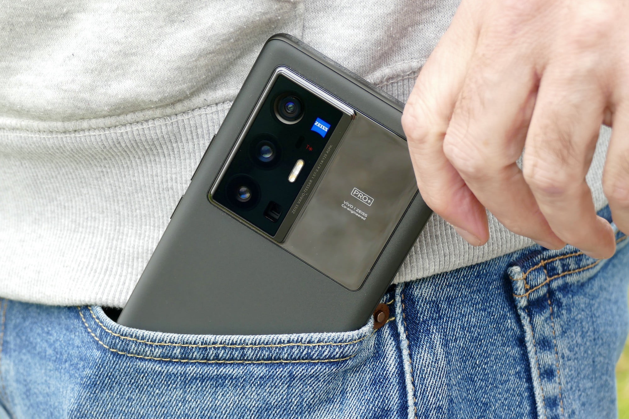 المراجعة الأولية لهاتف Vivo X70 Pro Plus